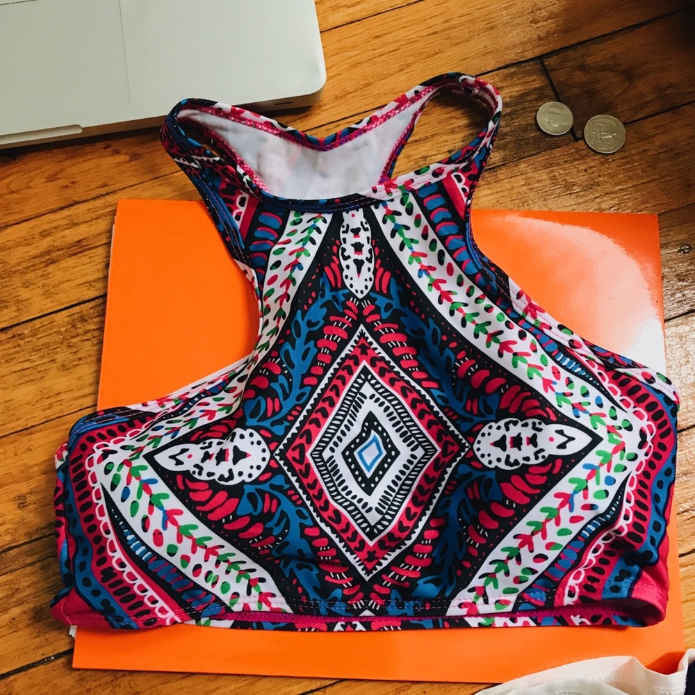 Bathing suit top! So cute! Never worn